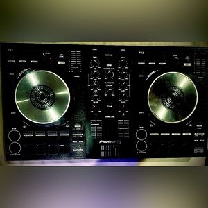 Pioneer DDJ-SB3 2-Channel DJ Controller